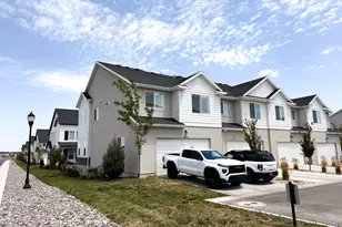 4604 W Wilson Peak Ln, Herriman, UT 84096 - Photo 4