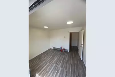 9523 S 560 W, Sandy, UT 84070 - Photo 2