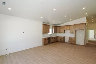 3847 S Newfarm Way W, Bluffdale, UT 84065 - Photo 108