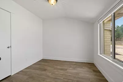 4994 S 1950 W, Roy, UT 84067 - Photo 36