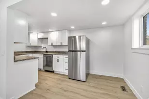 195 W 8480 S, Midvale, UT 84047 - Photo 4