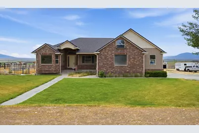 2567 W Rim Rock Dr, Stockton, UT 84071 - Photo 2