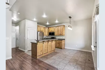 10434 S Sage Luigi Ct W, South Jordan, UT 84009 - Photo 8