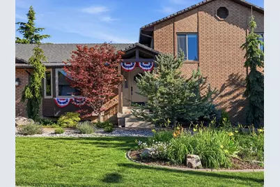 2718 E 1650 N, Layton, UT 84040 - Photo 2
