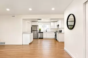 791 N Laverde St, Layton, UT 84041 - Photo 4