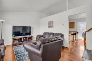 5635 W Walnut Circle, Salt Lake City, UT 84118 - Photo 2