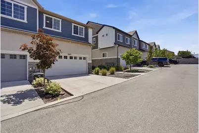 5687 W Pelican Ridge Ln, West Valley, UT 84118 - Photo 30