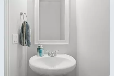 5687 W Pelican Ridge Ln, West Valley, UT 84118 - Photo 12