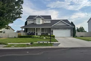 199 W Arbor Dr, Saratoga Springs, UT 84045 - Photo 1