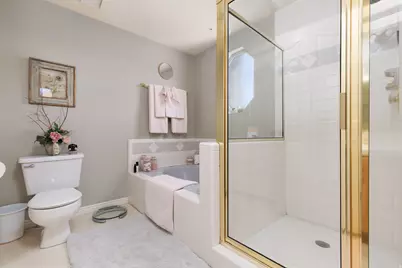 2050 E Johnstone Dr, Sandy, UT 84093 - Photo 24