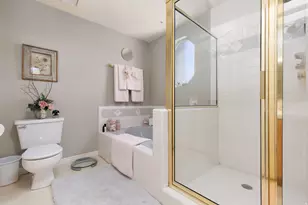 2050 E Johnstone Dr, Sandy, UT 84093 - Photo 24