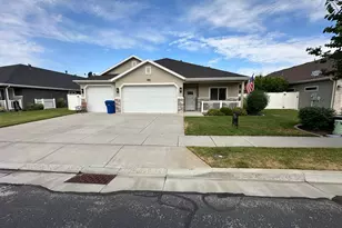1909 N 690 W, West Bountiful, UT 84087 - Photo 1
