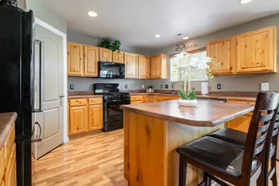 1837 N 635 W, West Bountiful, UT 84087 - Photo 10