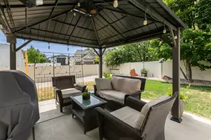 1837 N 635 W, West Bountiful, UT 84087 - Photo 32