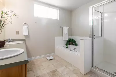 1837 N 635 W, West Bountiful, UT 84087 - Photo 28
