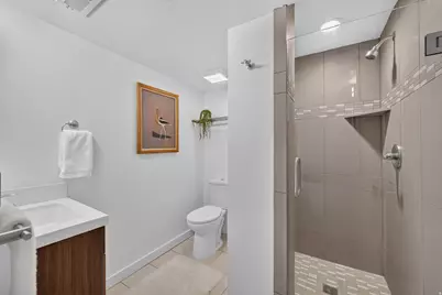 3989 S 2250 E, Holladay, UT 84124 - Photo 30