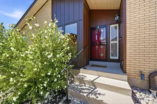 3989 S 2250 E, Holladay, UT 84124 - Photo 38