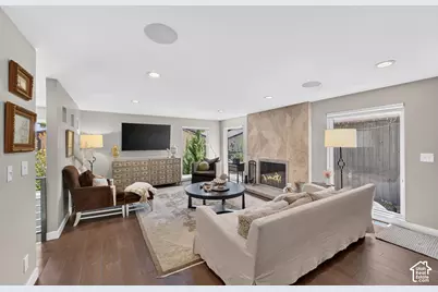 3989 S 2250 E, Holladay, UT 84124 - Photo 4