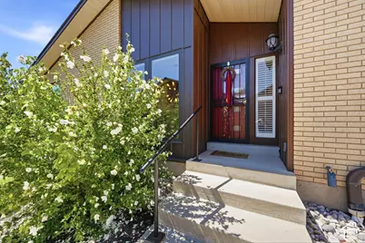 3989 S 2250 E, Holladay, UT 84124 - Photo 36