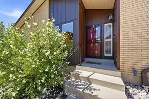 3989 S 2250 E, Holladay, UT 84124 - Photo 36