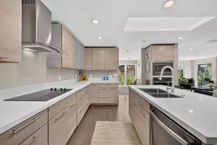 3989 S 2250 E, Holladay, UT 84124 - Photo 8