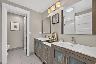 3989 S 2250 E, Holladay, UT 84124 - Photo 14