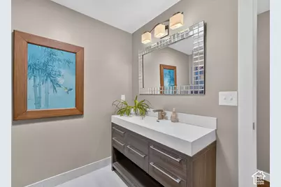 3989 S 2250 E, Holladay, UT 84124 - Photo 20