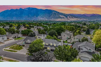 11563 S Olive Berry Ln, Draper, UT 84020 - Photo 2
