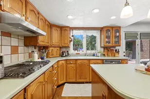 632 E 3550 S, Bountiful, UT 84010 - Photo 4