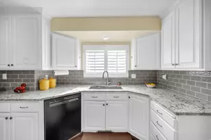 6653 S Guntherwoods Ln, Cottonwood Heights, UT 84121 - Photo 4