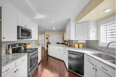 6653 S Guntherwoods Ln, Cottonwood Heights, UT 84121 - Photo 10