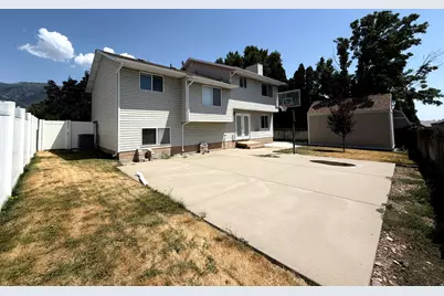 2239 N 1125 E, Layton, UT 84040 - Photo 22