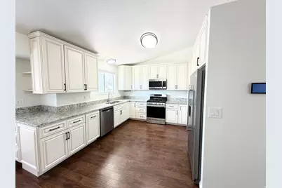 2239 N 1125 E, Layton, UT 84040 - Photo 8