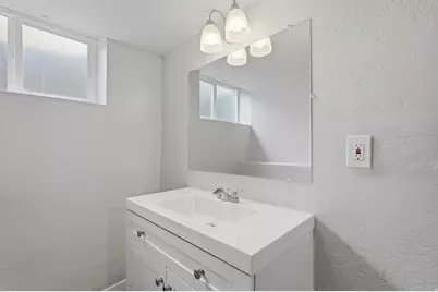 1296 W Gillespie Ave, Salt Lake City, UT 84104 - Photo 18