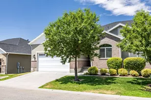 143 E 745 S, Smithfield, UT 84335 - Photo 2
