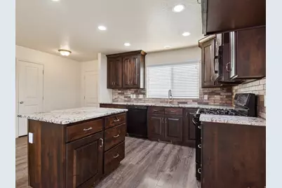 330 Granite Dr, Santaquin, UT 84655 - Photo 6