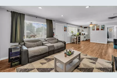 229 W Barbara St N, Layton, UT 84041 - Photo 6