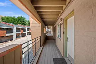 650 N 300 W, Salt Lake City, UT 84103 - Photo 12