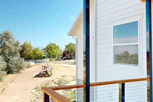 10718 S 580 E, Sandy, UT 84070 - Photo 44