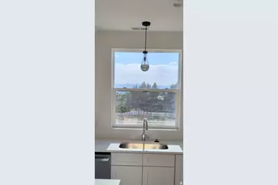 10718 S 580 E, Sandy, UT 84070 - Photo 14