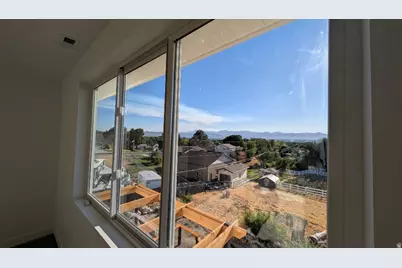 10718 S 580 E, Sandy, UT 84070 - Photo 26