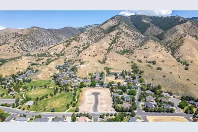 1472 Red Fox Ct #7, Logan, UT 84321 - Photo 4