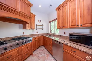 4157 S Beus Dr E, Ogden, UT 84403 - Photo 48