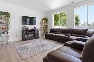 3856 S 2915 W, West Haven, UT 84401 - Photo 4