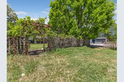 12825 S Fort St, Draper, UT 84020 - Photo 32