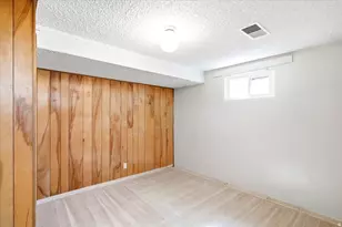2028 W 5125 S, Roy, UT 84067 - Photo 20