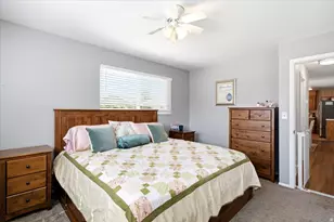 2028 W 5125 S, Roy, UT 84067 - Photo 10