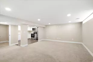 2028 W 5125 S, Roy, UT 84067 - Photo 14