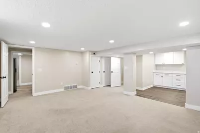 2028 W 5125 S, Roy, UT 84067 - Photo 16