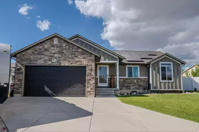 325 W 160 N, Clearfield, UT 84015 - Photo 1